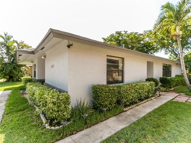 1364 Pines Ln, West Palm Beach, FL 33415 - photo 4