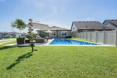 VIRTUALLY STAGED POOL