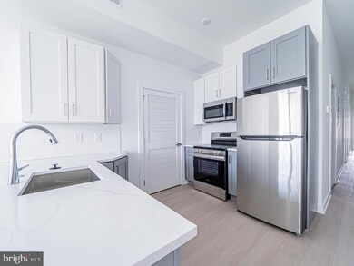 2403 W Thompson St unit 6, Philadelphia, PA 19121 - photo 7