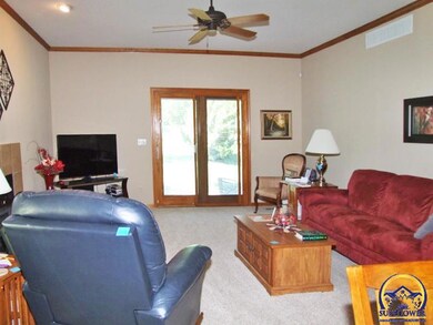 6332 SW Monarch Ct, Topeka, KS 66610 - photo 5