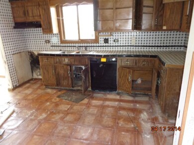 18625 Willow Ave, Country Club Hills, IL 60478 - photo 7