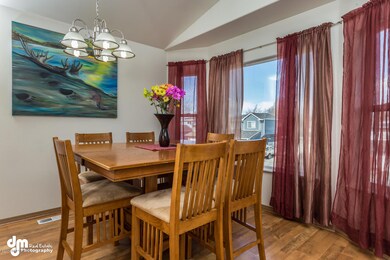 4040 Lakeridge Ct. Dining Room