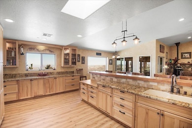 13-Kitchen to View