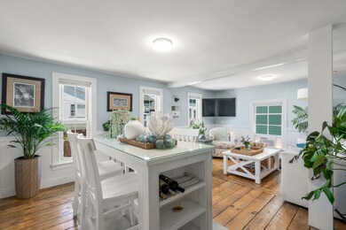 37 Circuit Ave unit 2, Oak Bluffs, MA 02557 - photo 5