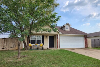 Front with cute little porch!