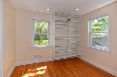 39 Stearns St, Carlisle, MA 01741 - photo 6