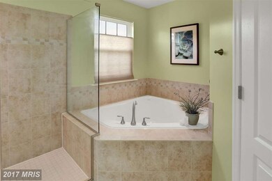 23207 Scholl Manor Way, Clarksburg, MD 20871 - photo 6