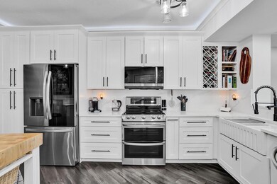 7755 Yardley Dr unit 209, Fort Lauderdale, FL 33321 - photo 3