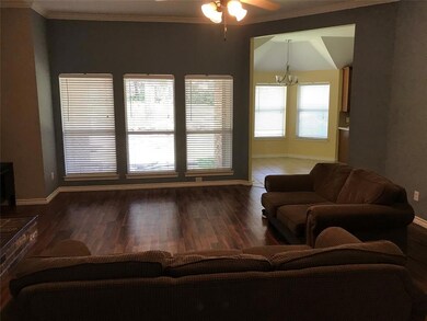 2109 Leslie St, Denton, TX 76205 - photo 3