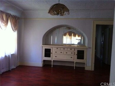 Dining room with built in service buffet