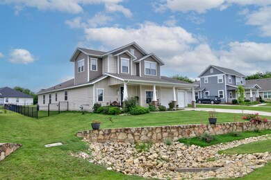 1345 Greenfield St, Gainesville, TX 76240 - photo 3