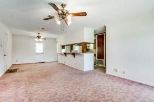 1302 Rebecca Dr, Gainesville, TX 76240 - photo 5