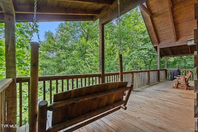 F7E8CBA0-7128-42B5-9803-27276F709816