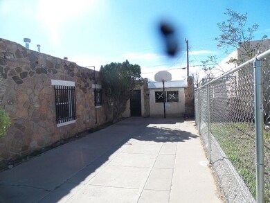 3830 Monroe Ave, El Paso, TX 79930 - photo 3