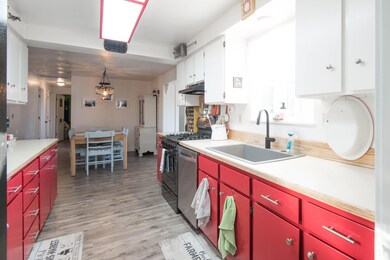 1449 SW 17th St - Kitchen 1