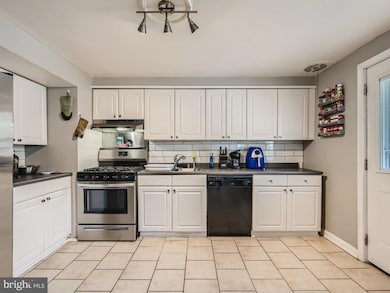 2006 Ewald Ave, Dundalk, MD 21222 - photo 6