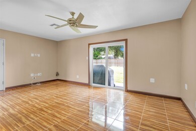 6322 King Post Dr, Houston, TX 77088 - photo 7