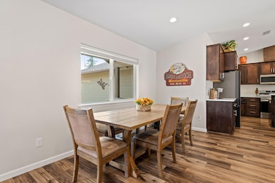 601 E Forks Cir, Cave Junction, OR 97523 - photo 3