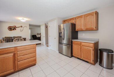 504 E Dunbarton Rd, Goffstown, NH 03045 - photo 6