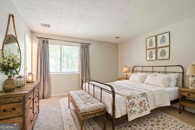 914 Hemingway Rd, Stone Mountain, GA 30088 - photo 6