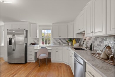 2 Franconia Ave unit 4, Natick, MA 01760 - photo 4