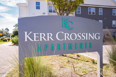 376 S Kerr Ave unit 305, Wilmington, NC 28403 - photo 2