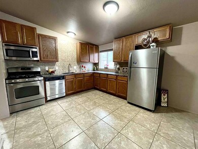 2404 Abbott Ave, Alamogordo, NM 88310 - photo 5