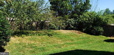 15606 Darwin Ct, Laurel, MD 20707 - photo 7