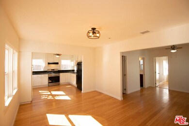 1671 Vineyard Ave, Los Angeles, CA 90019 - photo 3