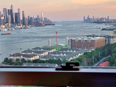 The Versailles unit 15D, West New York, NJ 07093 - photo 3