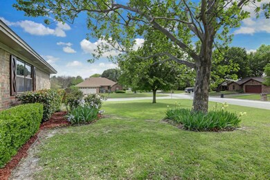 1020 Calloway Dr, Hurst, TX 76053 - photo 4