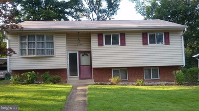 8804 Crandall Rd, Lanham, MD 20706 - photo 3