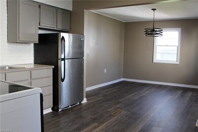 1616 32nd St NE, Canton, OH 44714 - photo 2