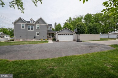 209 N Marlyn Ave, Essex, MD 21221 - photo 4