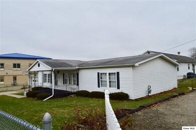 107 W Rambo St, Danville, OH 43014 - photo 4