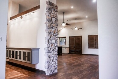 2029 Valleyview Dr, San Angelo, TX 76904 - photo 5