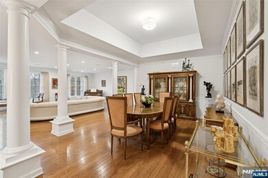 911 Holly Ln unit 107, Cedar Grove, NJ 07009 - photo 4