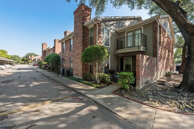 7510 Holly Hill Dr unit 111A, Dallas, TX 75231 - photo 4