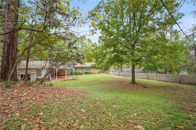 207 Iris Park Dr, Pineville, LA 71360 - photo 2