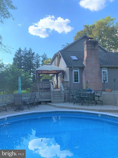 7801 Lois Ct, Adamstown, MD 21710 - photo 3