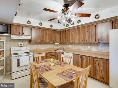 9617 Trepid Rd, Nottingham, MD 21236 - photo 6