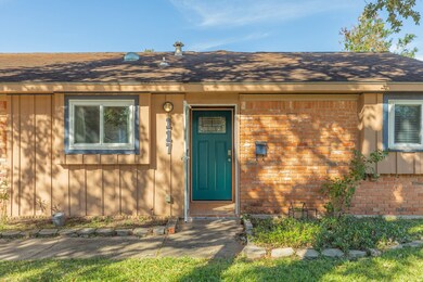 117 Talisman St, Lake Jackson, TX 77566 - photo 4