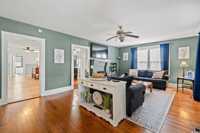 222 E Wine St, Mullins, SC 29574 - photo 7