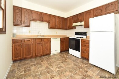 30 Cheltingham Ave, Schenectady, NY 12306 - photo 4