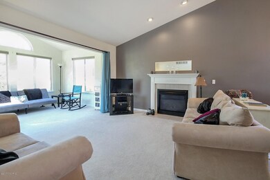 1558 Skylark-5