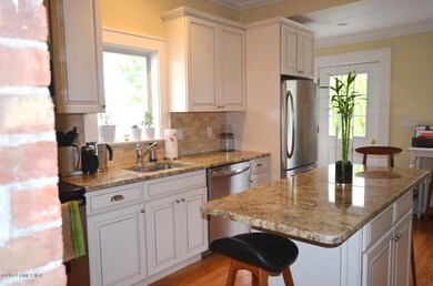 66 Locust St, Greenwich, CT 06830 - photo 3