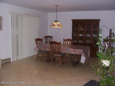 138 Park Ln, East Stroudsburg, PA 18301 - photo 3