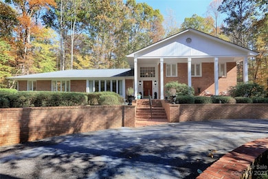 519 Saint Cloud Dr, Statesville, NC 28625 - photo 2