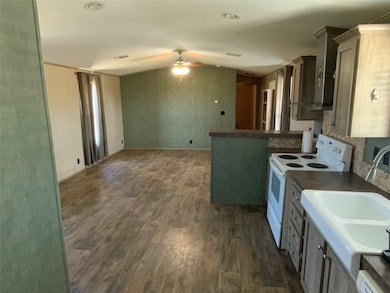 4 Squid Ln, Palacios, TX 77465 - photo 5