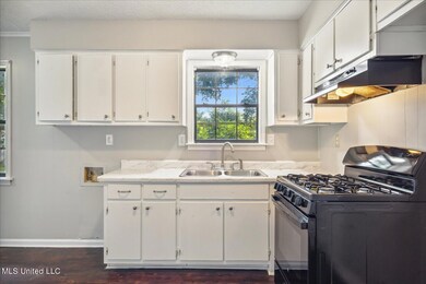 11-11-1780296wr-2795 Meadowbrook Dr